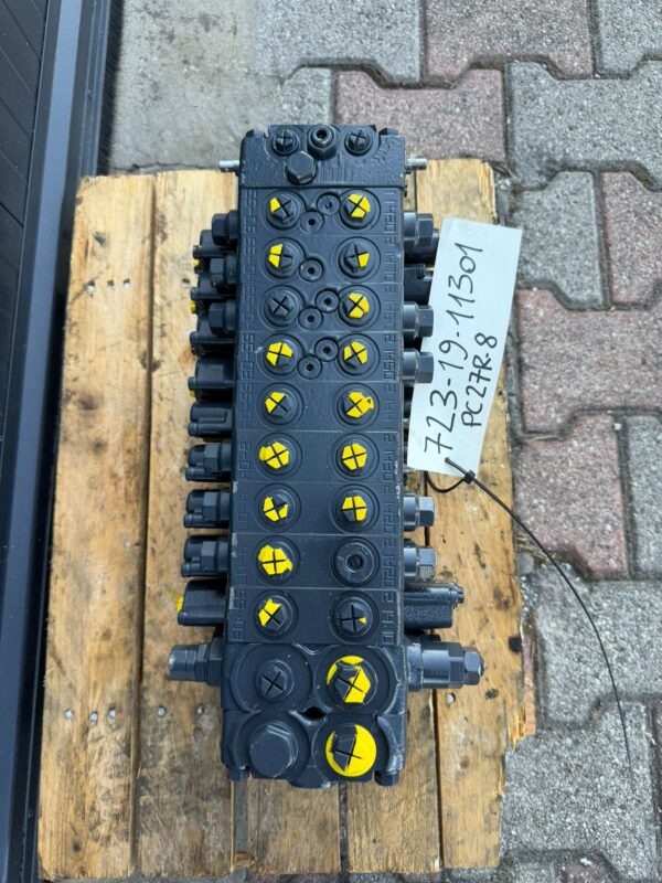 723-19-11301 DISTRIBUTORE KOMATSU PC27R-8